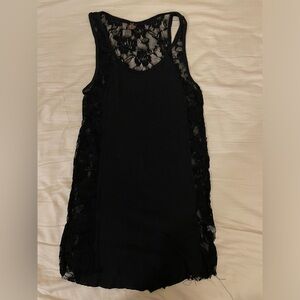 ✨ 2/$8 - Poof Black Floral Lace Tank - Size L